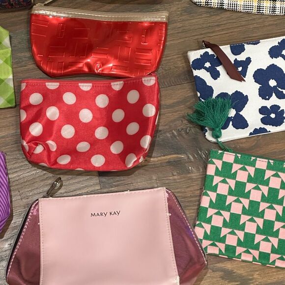 Bag mini’s epsy , Mary Kay ect bundle  mini, coin, excellent condition 26 total - Picture 7 of 12